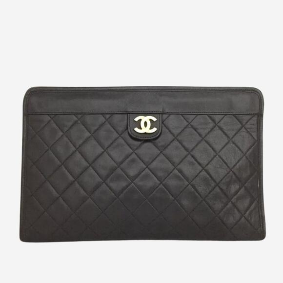Chanel Quilted Matelasse Lambskin CC Logo Clutch Bag Black - Picture 1 of 12